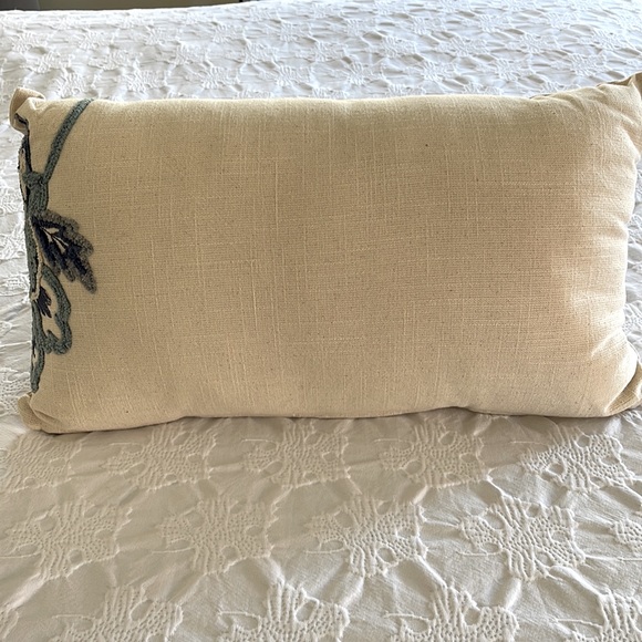 Like New Embroidered Accent Pillow, Shades of Blue on Cream, 14x20” - Picture 4 of 8